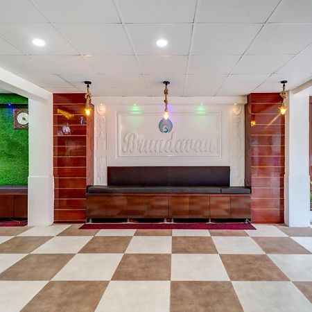 Hotel Brundavan International Guntur Bagian luar foto